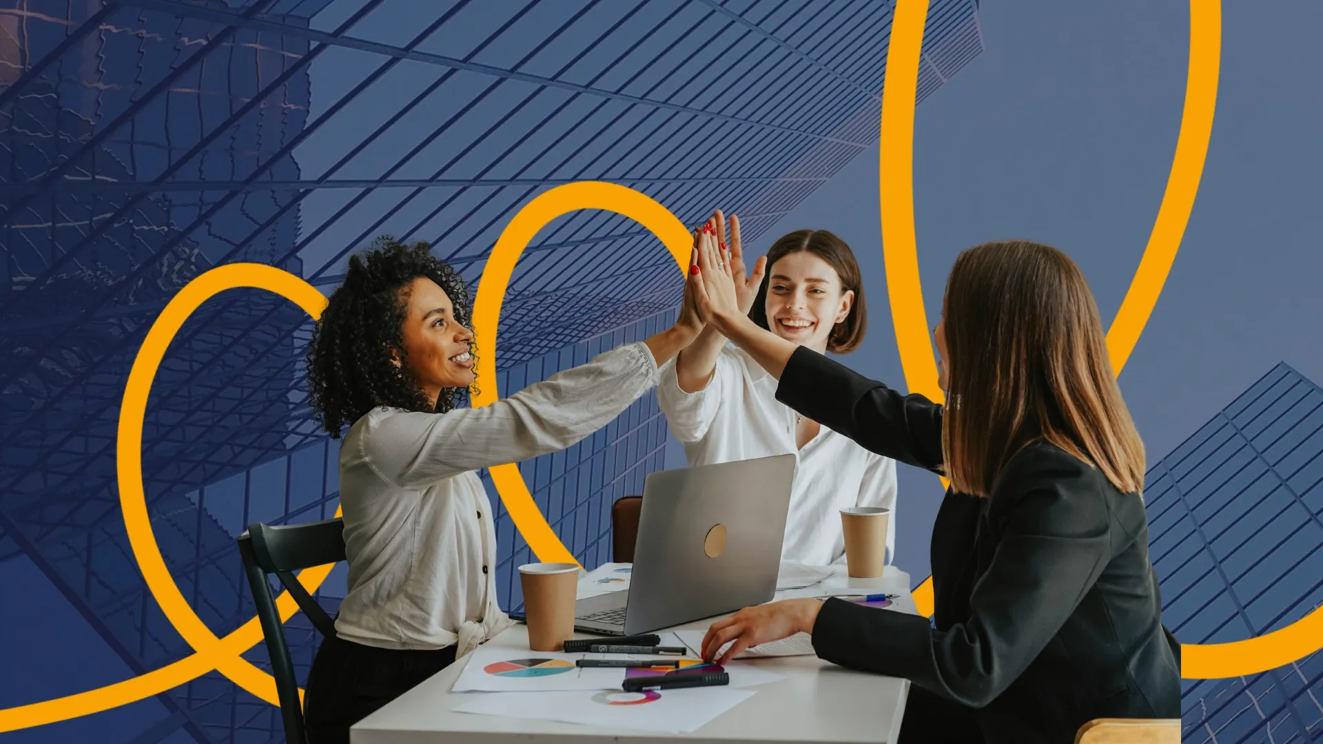 Trois adultes dans un contexte business